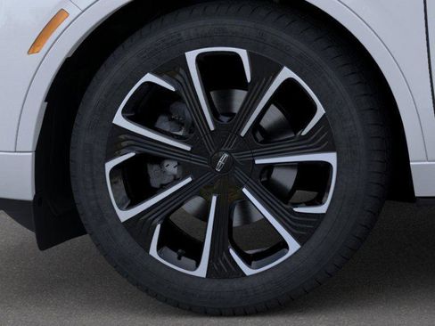 New 2026 Lincoln Nautilus Reserve image 19