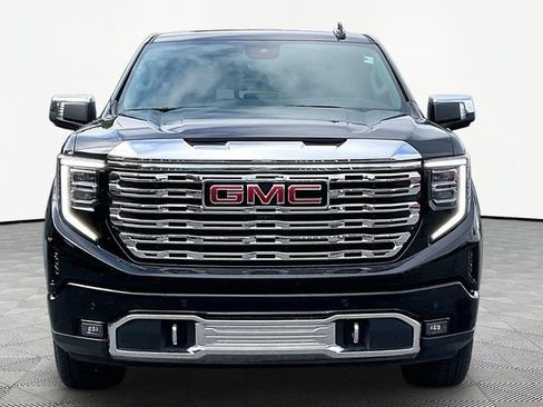 Used 2025 GMC Sierra 1500 Denali w/ Denali Reserve Package AWD/4WD image 2