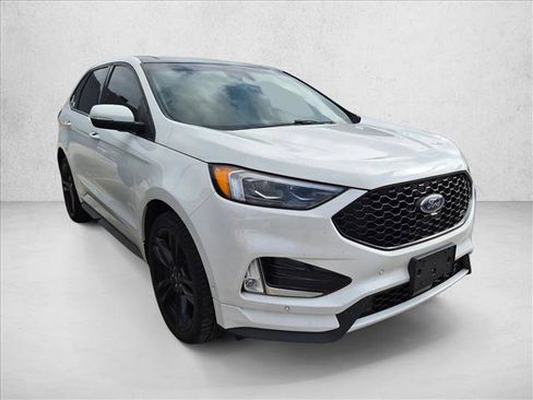 Used 2020 Ford Edge ST w/ Equipment Group 401A AWD/4WD image 3