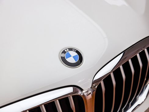 Used 2022 BMW X5 sDrive40i w/ Parking Assistance Package image 6