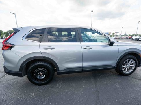 Used 2024 Honda CR-V EX image 6