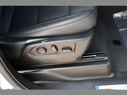Used 2023 Chevrolet Tahoe LT AWD/4WD image 30