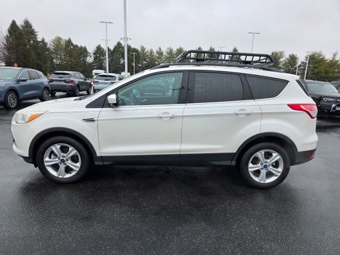Used 2013 Ford Escape SE image 2
