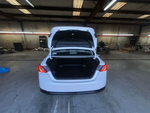 Used 2025 Toyota Camry XLE image 29