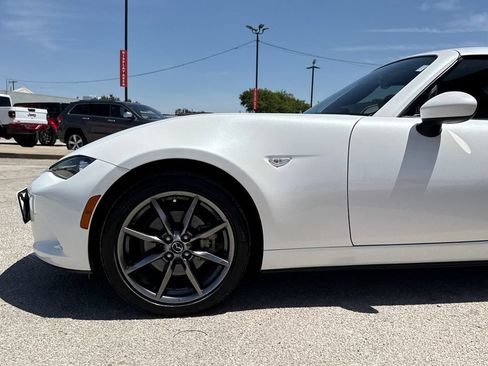 Used 2019 MAZDA MX-5 Miata RF Grand Touring RWD image 5