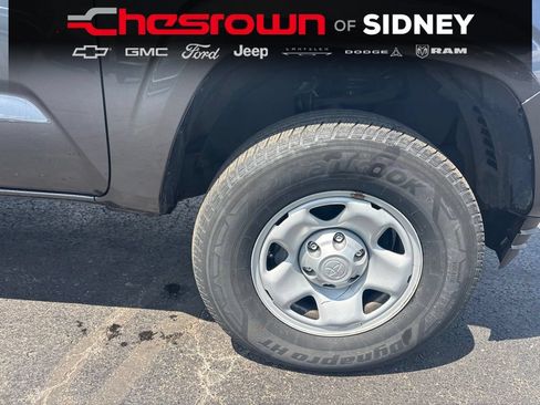 Used 2021 Toyota Tacoma SR AWD/4WD image 12