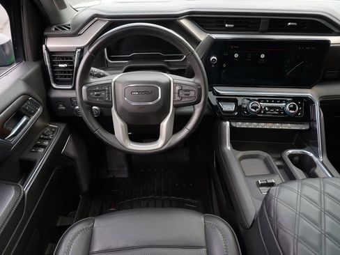 Used 2024 GMC Sierra 2500 Denali w/ Denali Reserve Package AWD/4WD image 21
