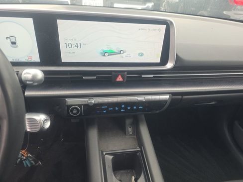 Used 2024 Hyundai Ioniq 6 SE RWD image 8