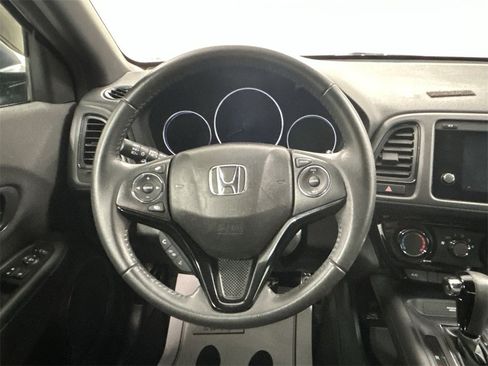 Used 2019 Honda HR-V Sport image 14
