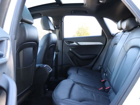 Used 2018 Audi Q3 2.0T Premium image 22