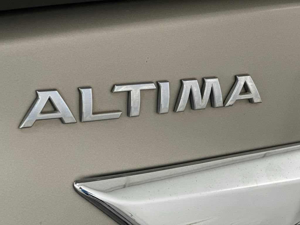 Used 2013 Nissan Altima 2.5 SL FWD image 22