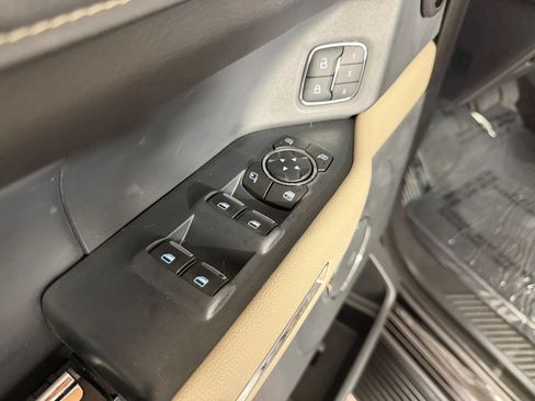 Used 2022 Ford Expedition Max XLT AWD/4WD image 18