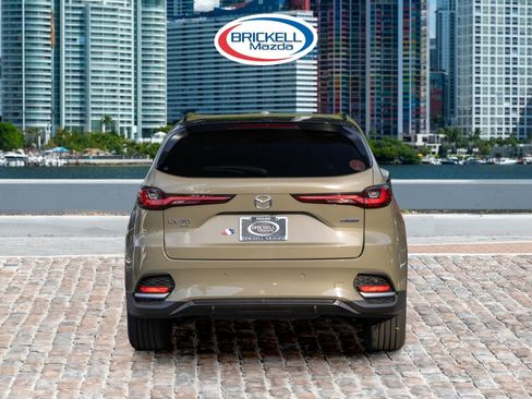 New 2025 MAZDA CX-70 Plug-In Hybrid w/ Premium Plus image 3