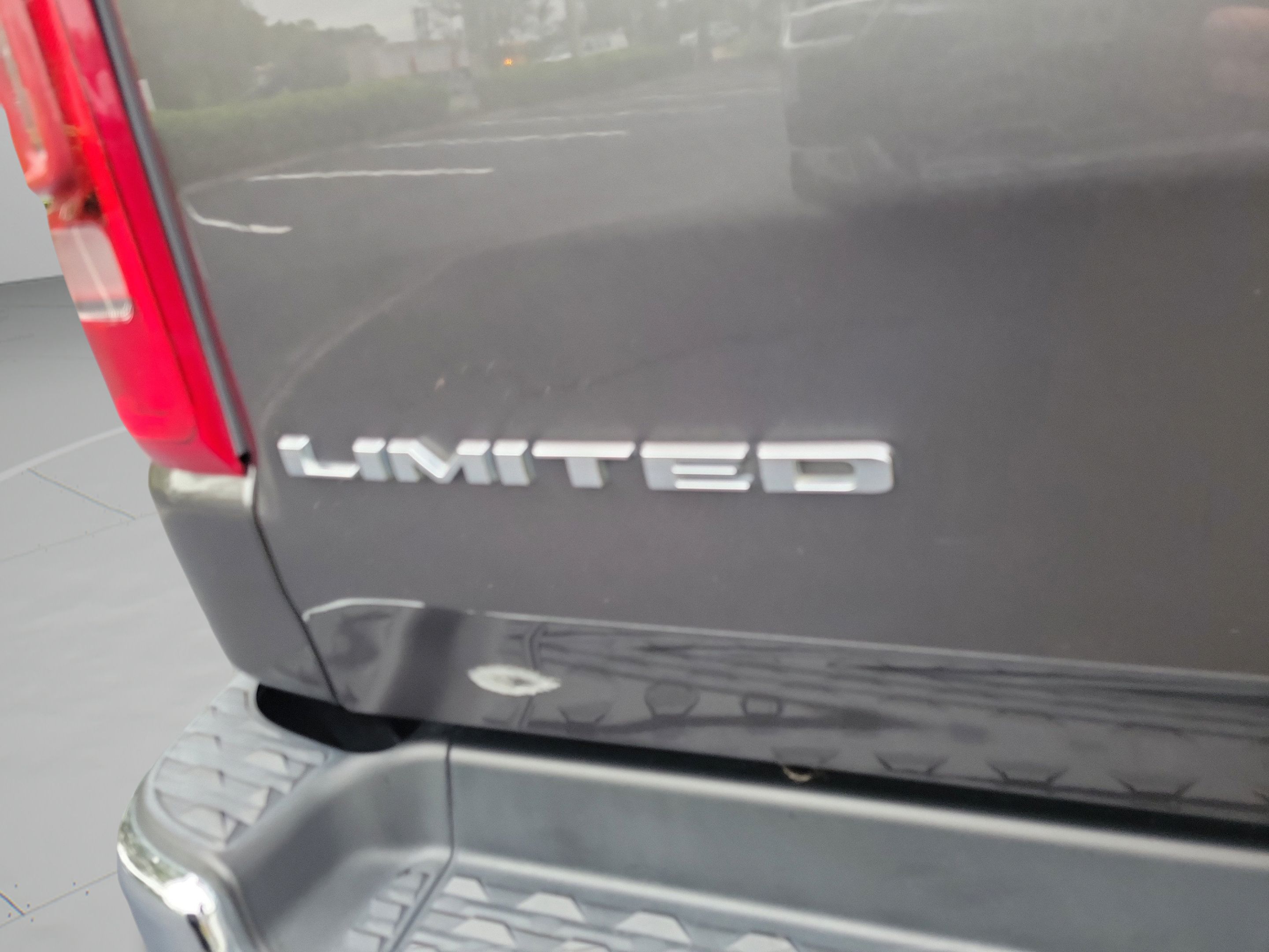Used 2019 RAM 1500 Limited AWD/4WD image 23