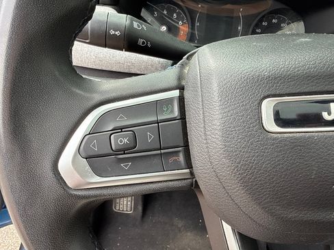 Used 2022 Jeep Compass Latitude w/ Sun and Sound Group FWD image 23