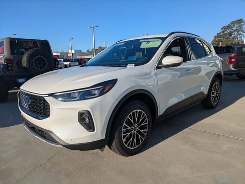 New 2026 Ford Escape SE w/ PHEV Premium Package image 7