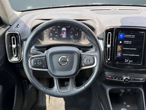 Used 2019 Volvo XC40 T5 Momentum AWD/4WD image 26