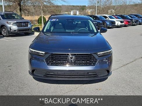 Certified 2025 Honda Accord SE image 3