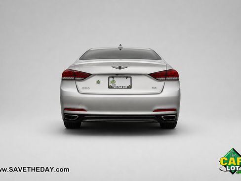 Used 2018 Genesis G80 3.8 RWD image 7