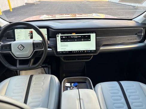 Used 2025 Rivian R1S Adventure Dual AWD/4WD image 26