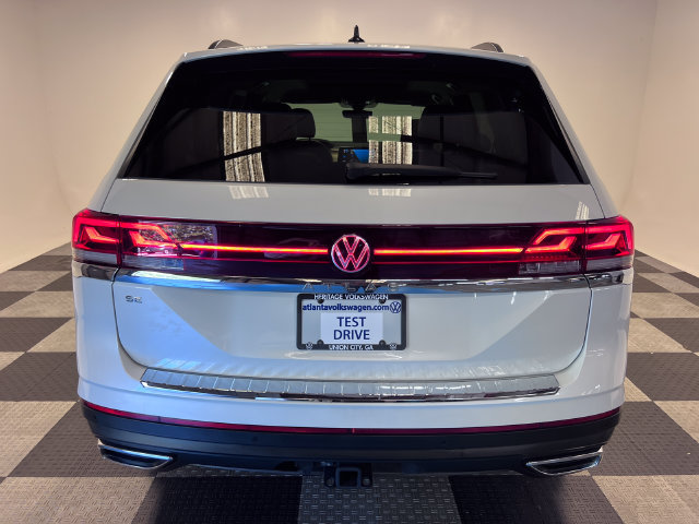 Certified 2026 Volkswagen Atlas SE FWD image 4