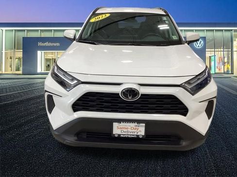 Used 2023 Toyota RAV4 XLE w/ XLE Grade Weather Package AWD/4WD image 5