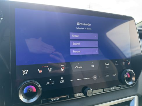 Used 2024 Lexus RX 350 Premium image 25