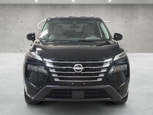 Used 2025 Nissan Rogue SV FWD image 18