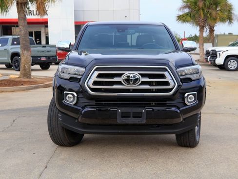 Used 2022 Toyota Tacoma Limited image 24