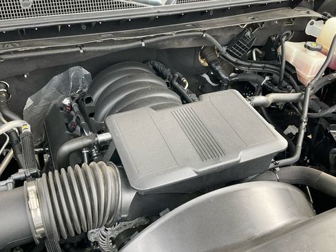 Used 2024 Chevrolet Silverado 2500 LT AWD/4WD image 13