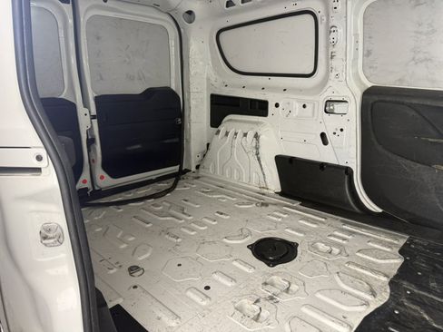 Used 2022 RAM ProMaster City Tradesman image 13