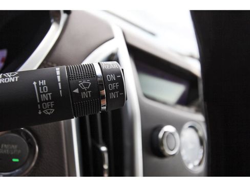 Used 2012 Cadillac SRX Luxury FWD image 18
