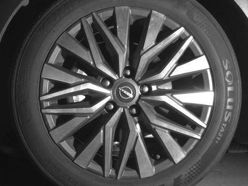 Used 2025 Nissan Altima 2.5 SV image 12