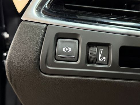 Used 2023 Cadillac XT6 Luxury FWD image 15