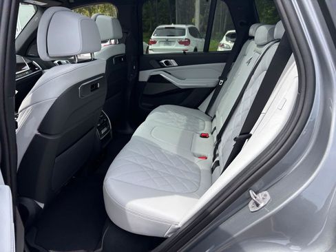 New 2026 BMW X5 xDrive40i w/ M Sport Package image 5