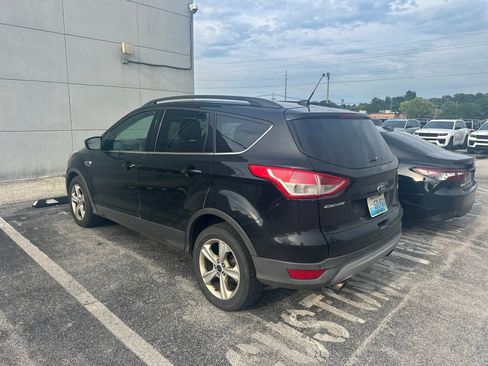 Used 2016 Ford Escape SE w/ SE Leather Comfort Package AWD/4WD image 4