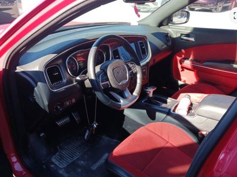 Used 2016 Dodge Charger SRT w/ Harman/Kardon Audio Group image 5