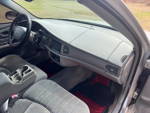 Used 2003 Buick Century Custom image 13