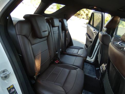 Used 2015 Mercedes-Benz ML 350 4MATIC image 44