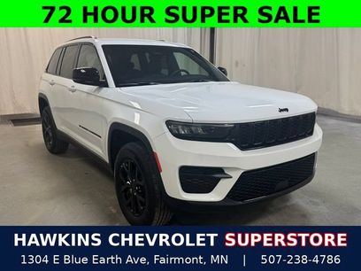 Used 2025 Jeep Grand Cherokee Altitude