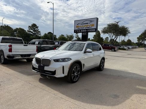 Used 2025 BMW X5 sDrive40i w/ Parking Assistance Package RWD image 3