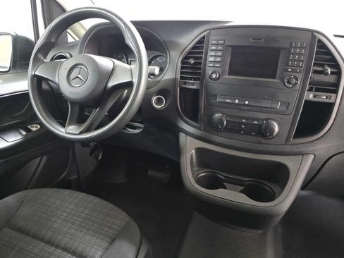 Used 2020 Mercedes-Benz Metris image 19