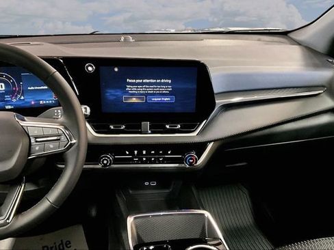 New 2026 Chevrolet Equinox LT image 6