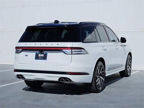 New 2025 Lincoln Aviator Black Label w/ Black Label Special Edition image 7