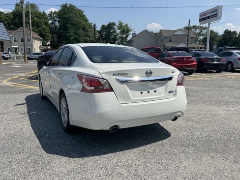 Used 2013 Nissan Altima 2.5 SV w/ 2.5SV Convenience Pkg image 32