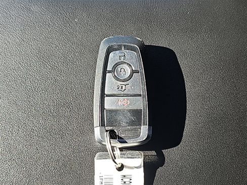 Used 2023 Ford Explorer XLT image 13