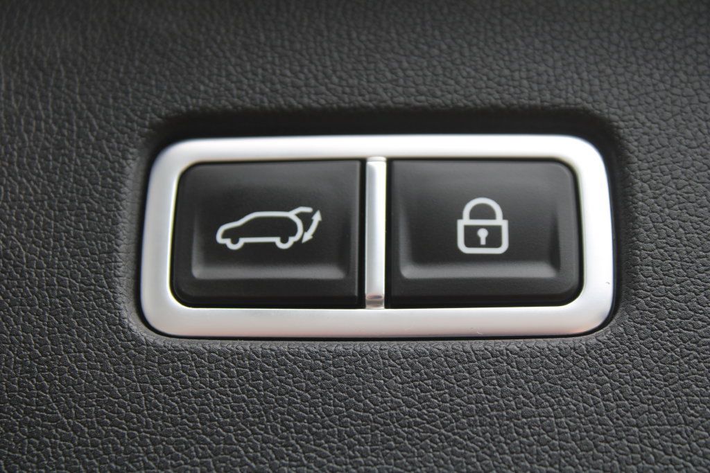 Certified 2023 Kia Sorento EX w/ Panoramic Sunroof Package FWD image 13