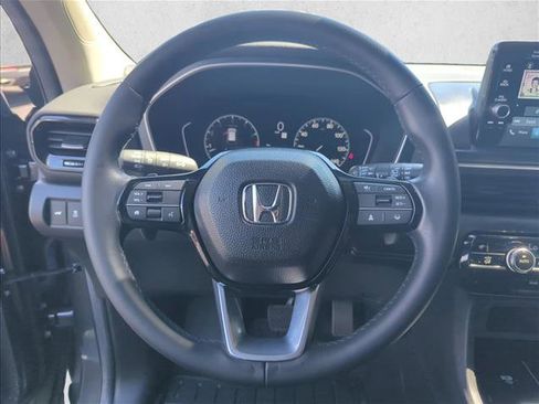 Used 2024 Honda Pilot EX-L image 11