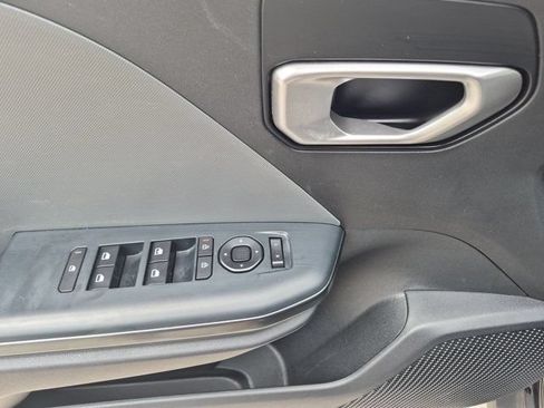 Used 2025 Kia K4 FWD image 10