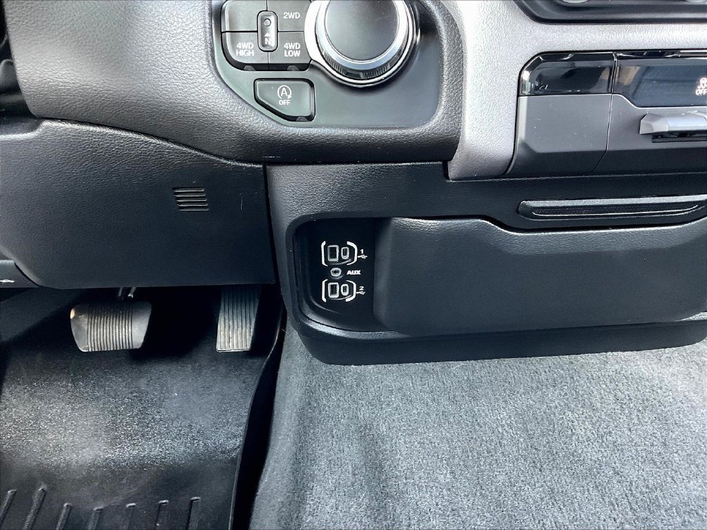 Used 2024 RAM 1500 Big Horn AWD/4WD image 18